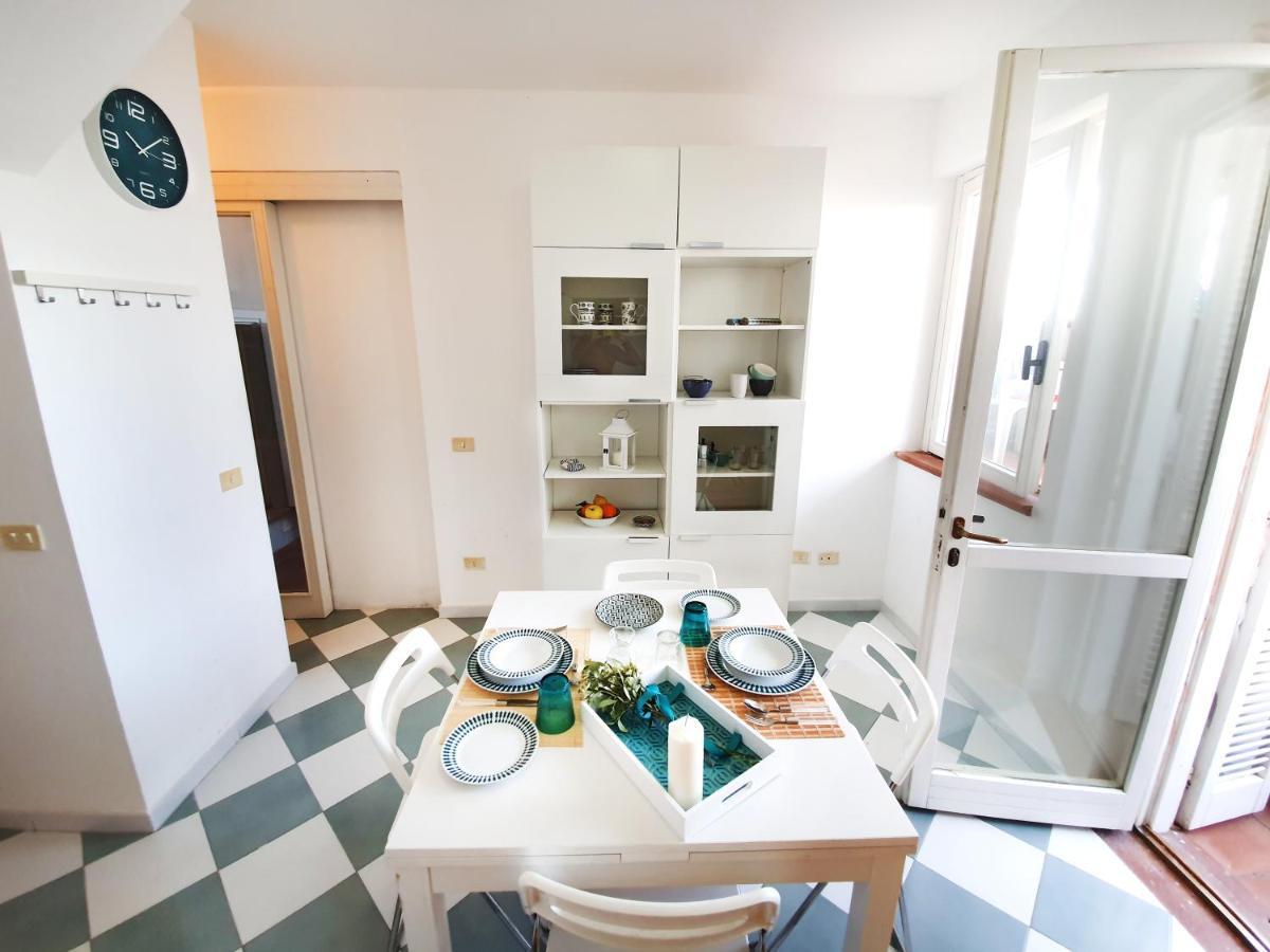 Casa Con Terrazza Vista 180° Sulla Costa Orientale Apartment Санта Чезареа Терме Екстериор снимка